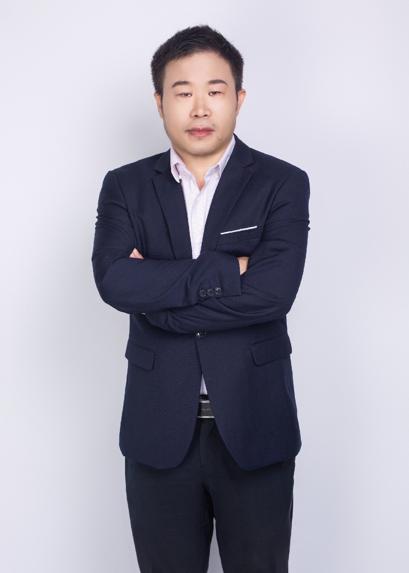 明万林